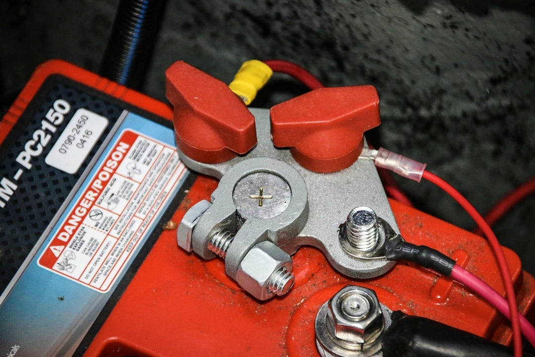 BOAT ACCESSORIES TH MARINE BATTERY TERMINAL MULTIPLIER