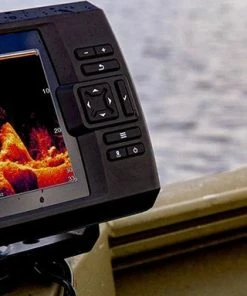 FISHING ELECTRONICS Garmin Striker Vivid 7SV Fishfinder + Transducer