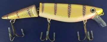 MUSKY ARMOR MUSKY ARMOUR KRISCO JR SHALLOW DIVER -C=1'-2' T=4'-6' MUSKY LURES