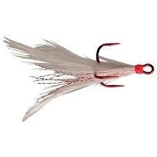 TREBLE HOOKS MUSTAD - DRESSED TREBLE HOOK - WHT FEATHER- 2PK